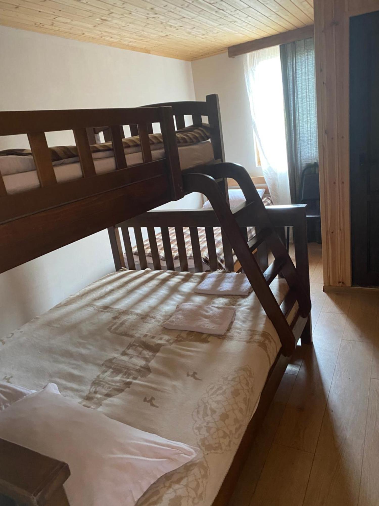 Guest House Gordila Omalo Ngoại thất bức ảnh